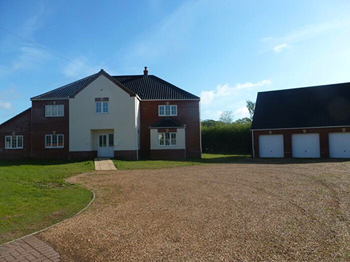 5 Bedroom House To Rent In Station Road, Little Fransham, Dereham, NR19