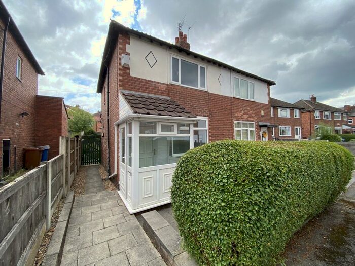 2 Bedroom Semi-Detached House To Rent In Stream Terrace, Offerton, Stockport, SK1