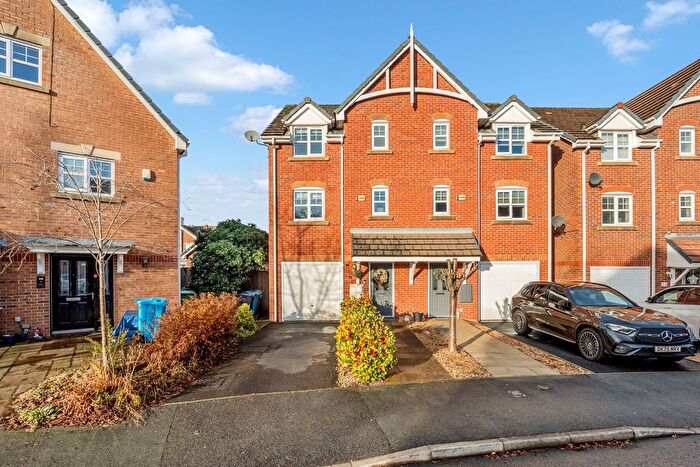 4 Bedroom Semi Detached House For Sale In Iona Crescent, Widnes, WA8