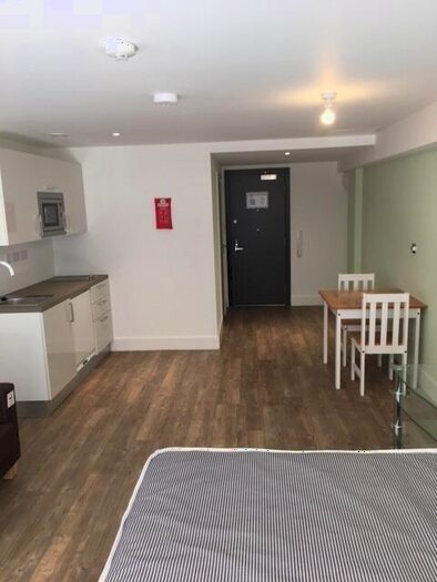 Studio To Rent In Cardinal Court, Oldham, Greater Manchester, OL1
