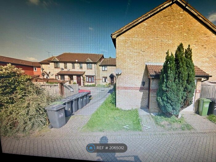 2 Bedroom Terraced House To Rent In Coverdale, Luton, LU4