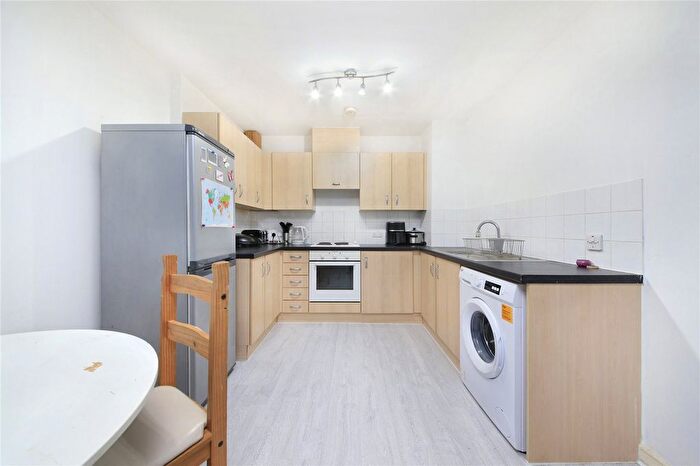 1 Bedroom Flat For Sale In Salamanca Place, London, SE1