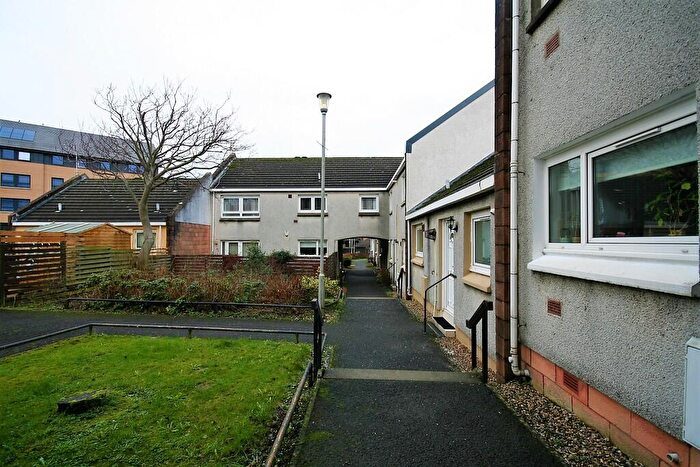 2 Bedroom Apartment To Rent In Forrester Court, Bright Bed Unfurnished Apartment, Bishopbriggs - Available //, G64