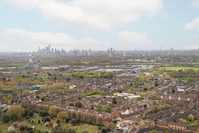 1 Bedroom Flat To Rent In Selbourne Road, Walthamstow, E17