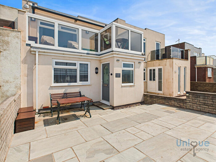 3 Bedroom Terraced House For Sale In Rossall Promenade, Thornton-Cleveleys, FY5