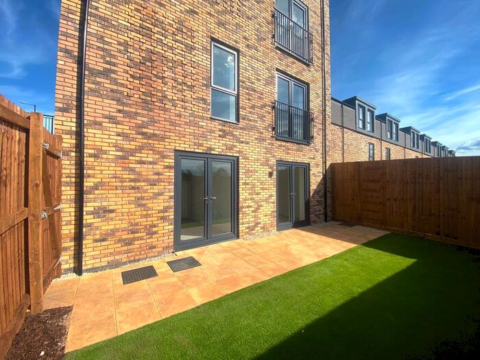 1 Bedroom Flat To Rent In Parkes Avenue, Belgrave Village, Birmingham, B12