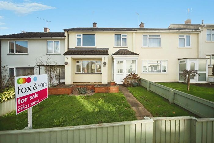 3 Bedroom Terraced House For Sale In Cheddon Road, Taunton, TA2