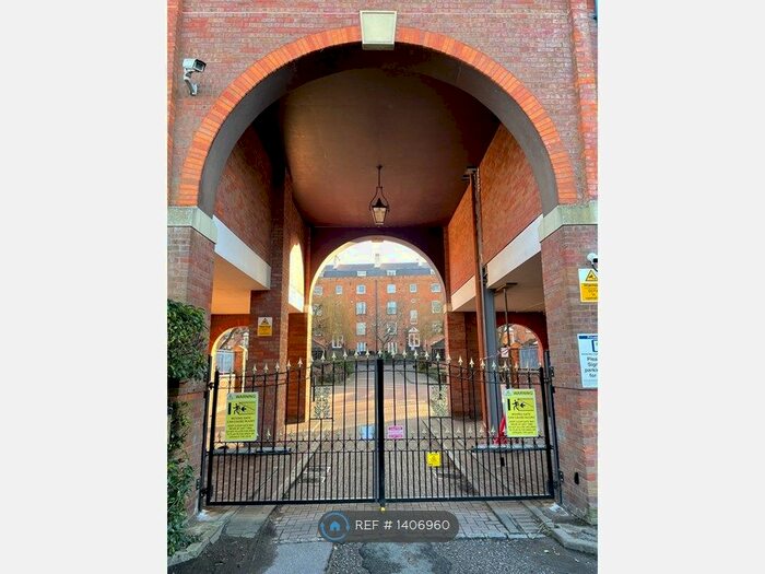 1 Bedroom Flat To Rent In Greys Court, Reading, RG1