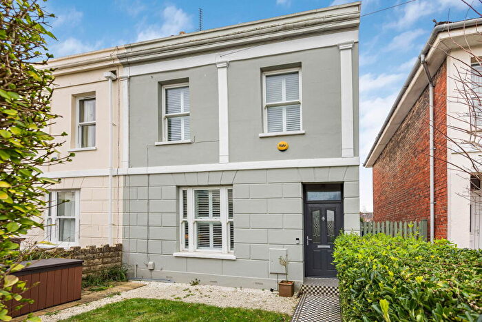 3 Bedroom Terraced House For Sale In Shurdington Road, Cheltenham, Gloucestershire, GL53