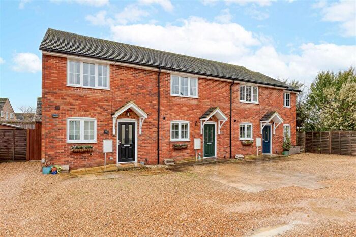 2 Bedroom Terraced House For Sale In Astwick Road, Stotfold, SG5