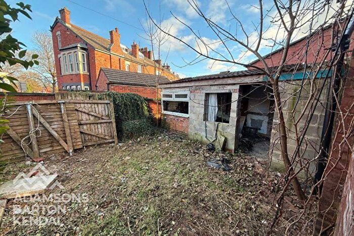 3 Bedroom End Of Terrace House For Sale In Coomassie Street, Heywood, OL10