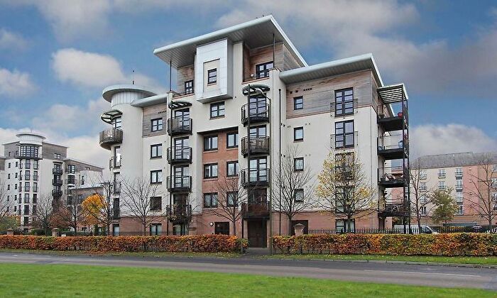2 Bedroom Flat To Rent In Constitution Place, Edinburgh, EH6