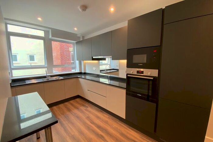 2 Bedroom Flat To Rent In St. Pauls Street, Leeds, LS1