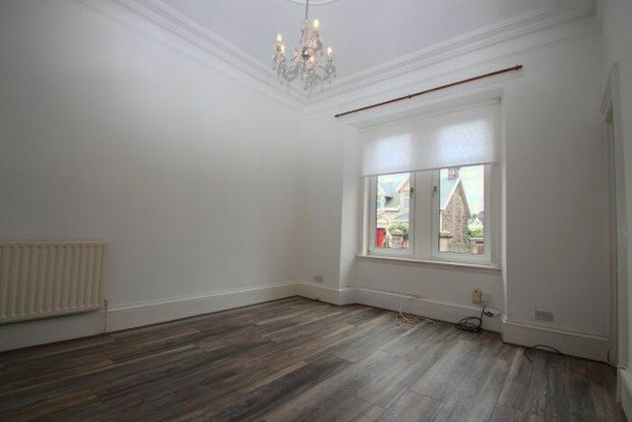 1 Bedroom Flat To Rent In Miller Street, Hamilton, ML3