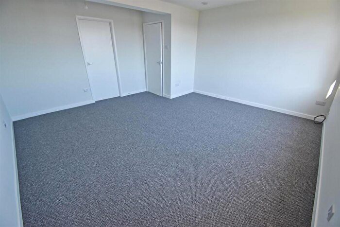 2 Bedroom Apartment To Rent In Court Drive, Cromer, NR27