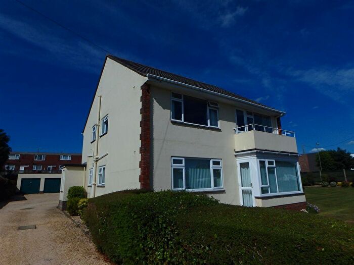 2 Bedroom Flat To Rent In Crosby Court, Bouverie Close, Barton On Sea, BH25
