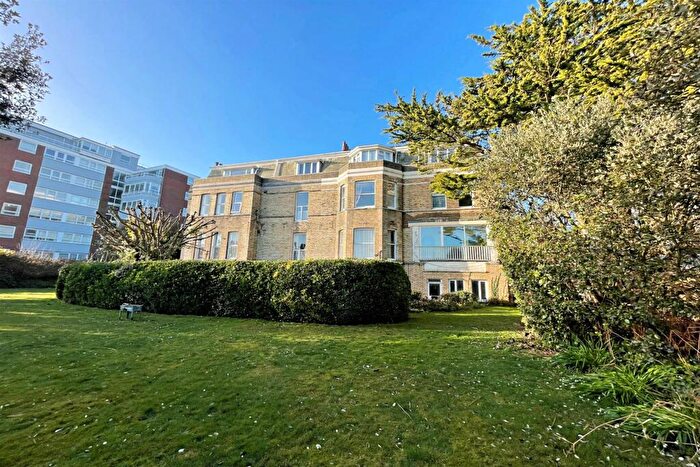 2 Bedroom Flat To Rent In Bournemouth, BH1