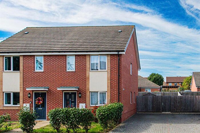 2 Bedroom Semi-Detached House For Sale In Laburnum Crescent, Kettering, NN16