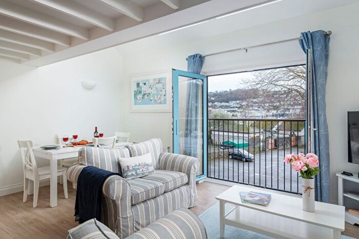 3 Bedroom Property For Sale In Dartmouth House, Dartmouth, Devon, TQ6