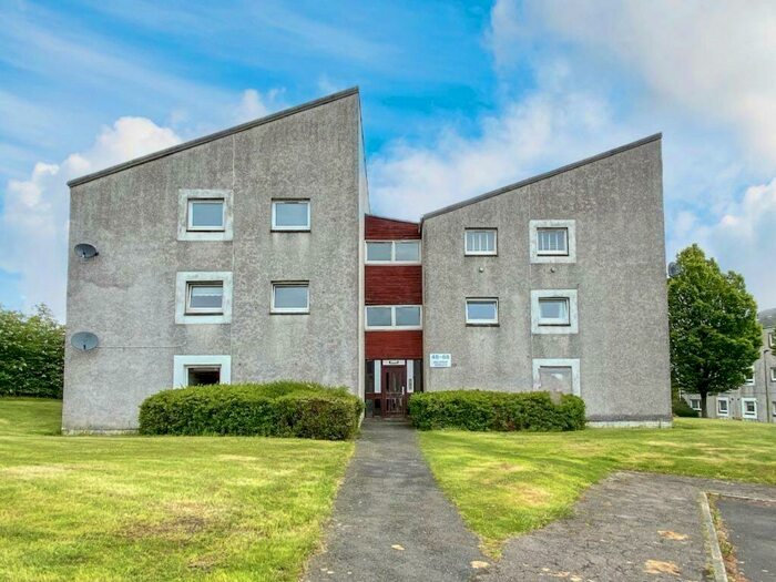 2 Bedroom Flat To Rent In Ballerup Terrace, Glasgow, G75