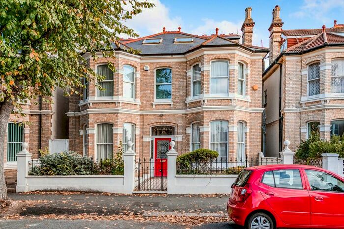 6 Bedroom Detached House To Rent In Sackville Road, Hove, BN3