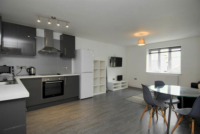 2 Bedroom Flat To Rent In Belgrave Manor, Apt, Plymouth, PL4