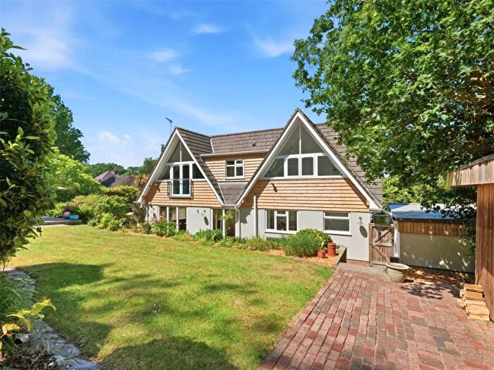 4 Bedroom Detached House For Sale In Lonnen Road, Colehill, Wimborne, Dorset, BH21