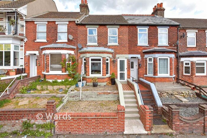 3 Bedroom Terraced House For Sale In Heathfield Avenue, Dover, Kent, CT16