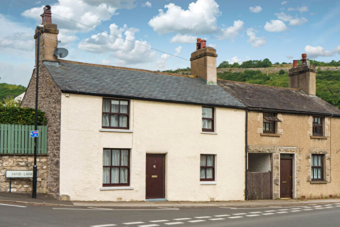 3 Bedroom Cottage To Rent In Main Street, Warton, LA5