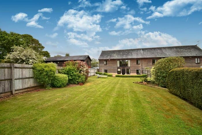 4 Bedroom Semi-Detached House For Sale In Whitehall Lane, Rudford, Gloucester, GL2