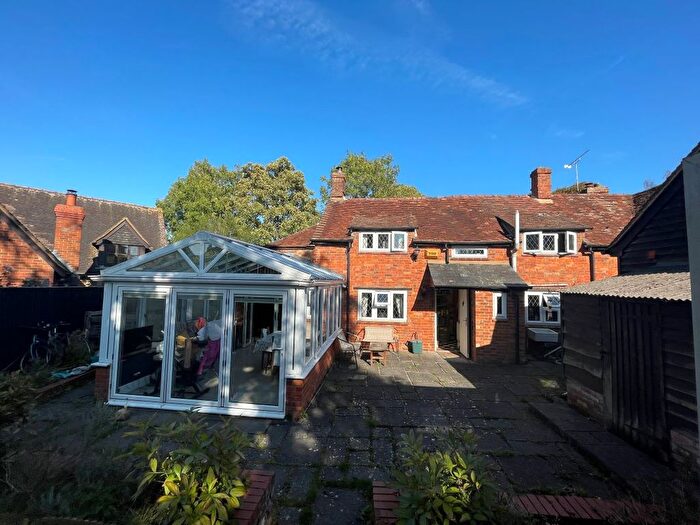 3 Bedroom Cottage For Sale In Denchfield Cottage, Ridings Way, Cublington, Bedfordshire, LU7