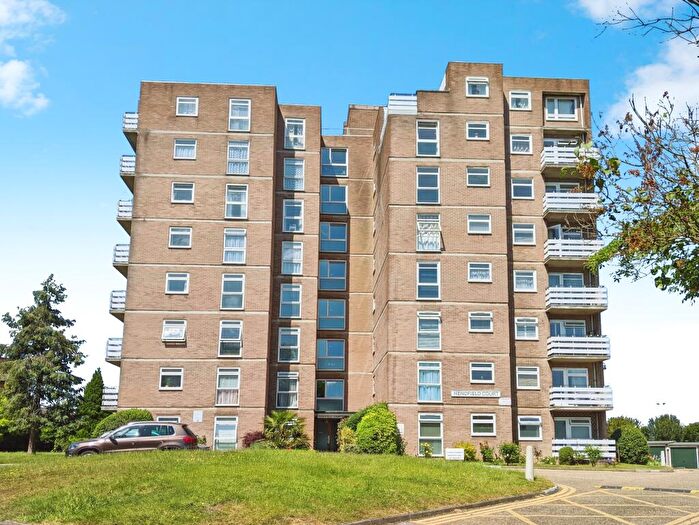 1 Bedroom Apartment To Rent In Beddington Gardens, Wallington, SM6