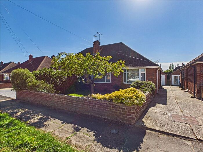 2 Bedroom Bungalow For Sale In Chesterfield Drive, Ipswich, Suffolk, IP1