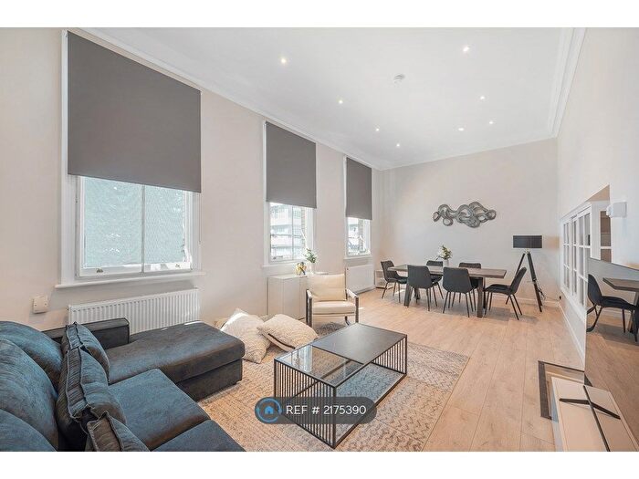 3 Bedroom Flat To Rent In Vicarage Gate, London, W8