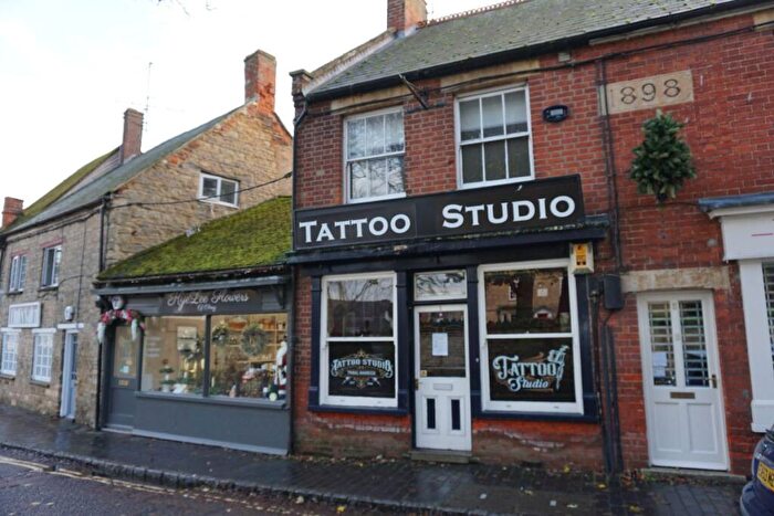 1 Bedroom Flat To Rent In Weston Road, Olney, MK46