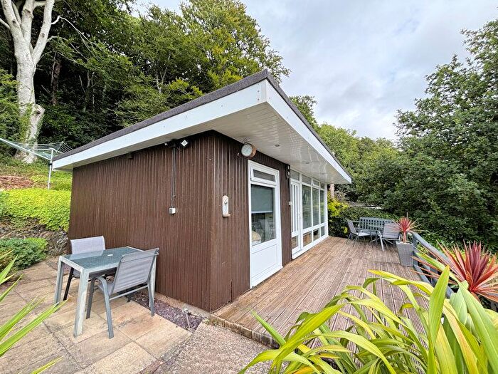 2 Bedroom Park Home For Sale In The Woodlands, Bryncrug, LL36