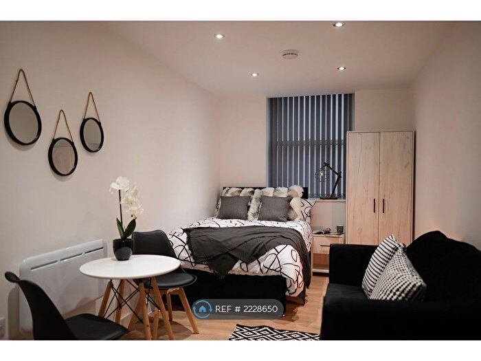 Studio To Rent In Greaves Street, Oldham, OL1