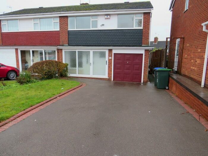 3 Bedroom Semi-Detached House To Rent In Woodfort Road, Great Barr, Birmingham, B43