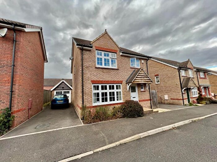 4 Bedroom Detached House To Rent In Leader Street, Cheswick Village, Bristol, BS16
