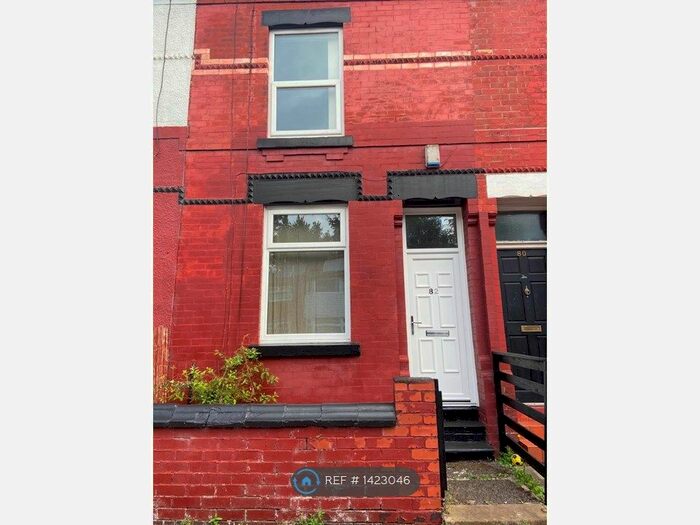 2 Bedroom Terraced House To Rent In Pinnington Road, Manchester, M18