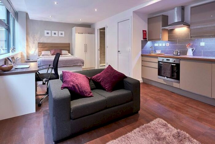 Studio To Rent In Apt, South Parade #, LS1