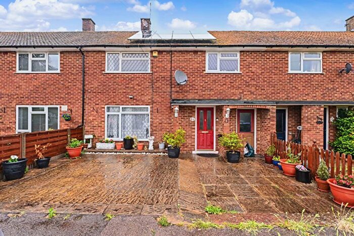 3 Bedroom Terraced House For Sale In Broadfield Road, Hemel Hempstead, HP2