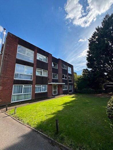 2 Bedroom Detached House To Rent In Guest Avenue, Poole, BH12