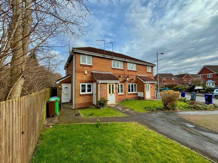 2 Bedroom Flat To Rent In Kerscott Road, Manchester, M23