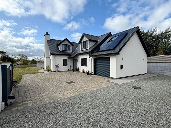 4 Bedroom Detached House For Sale In Gwel Y Mynydd, Llanddona, LL58