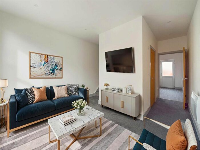 2 Bedroom End Of Terrace House For Sale In Staples Street, Mapperley, Nottingham, NG3