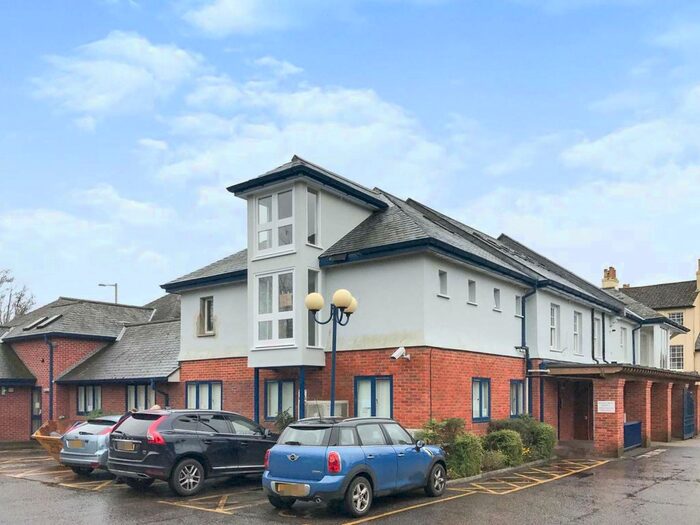 2 Bedroom Flat To Rent In Rodway, Wimborne, Dorset, BH21