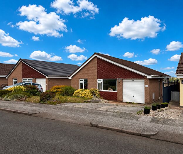 2 Bedroom Bungalow For Sale In Longmead Road, Windmill, Paignton, TQ3