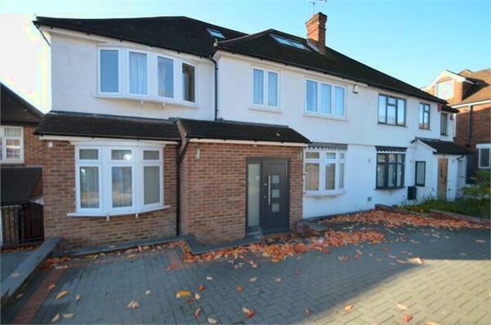 5 Bedroom Semi-Detached House To Rent In The Reddings, Mill Hill, NW7