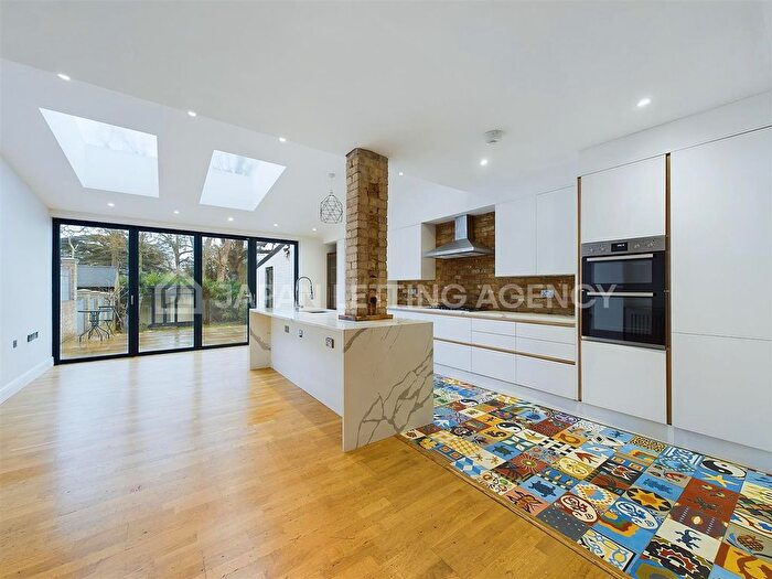 4 Bedroom End Of Terrace House To Rent In Brentmead Gardens, London, NW10